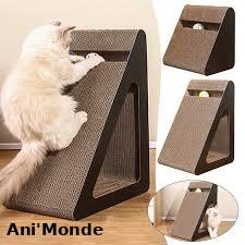 🐾 Griffoir pour Chat 2-en-1 – Design Triangle avec Boules Rotatives (non incluse)
